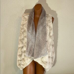 Cozy Cream and Gray Women's Cardigan